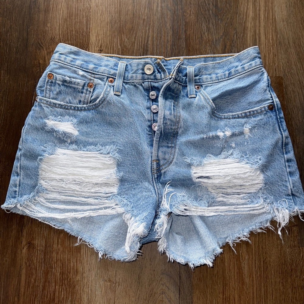 Levi’s 501 Shorts size W27